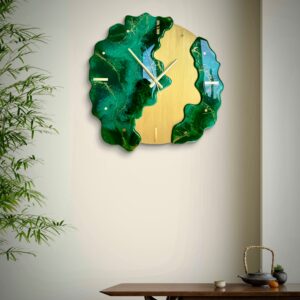 Unikalny Zegar Ścienny z Żywicy Epoksydowej – Nowoczesny Design z Zielono-Złotymi Akcentami