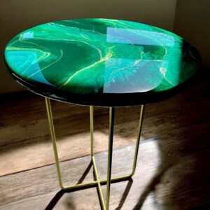 Zielony Stolik z Żywicy Epoksydowej - Glamour dla Twojego Wnętrza!