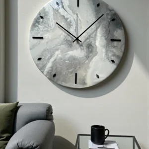 Zegar ścienny z żywicy epoksydowej 43 cm – perła, srebro, handmade